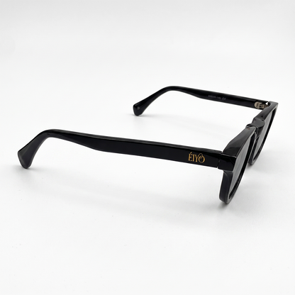 Trendy shade